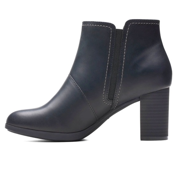 Clarks Women's Boots size 8 Genuine Leather Bayla Glow Booties NWT - Picture 5 of 10